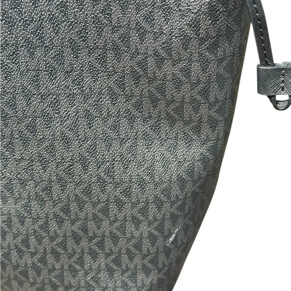 Michael Kors Black MK Logo Jet Set Travel Tote - Picture 6 of 12